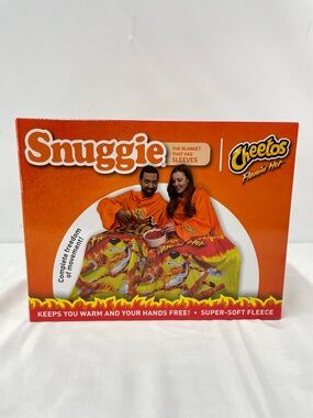 SNUGGIE CHEETOS BLANKET WITH SLEEVES FTL-04-043